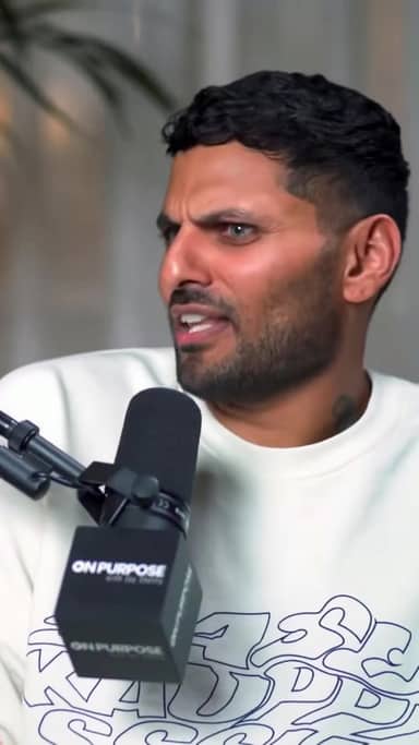 Tom — ตัวอย่างคลิปแนวตั้ง 4